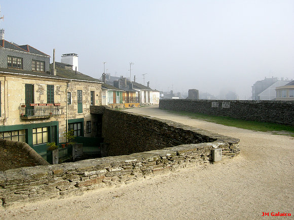 LA MURALLA DE LUGO EN "A MOSQUEIRA"