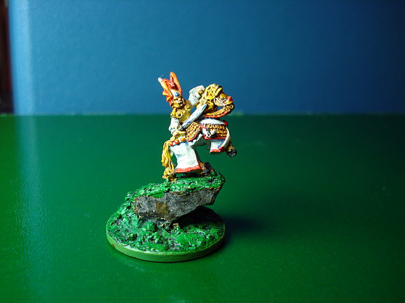 Elfo a caballo Warmaster