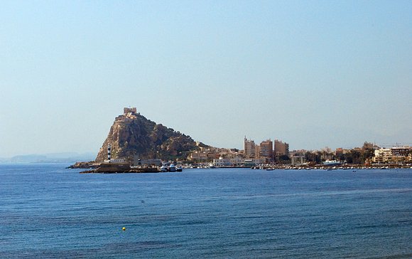 Aguilas