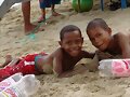 una sonrisa, a pesar de las botellas sin chispa