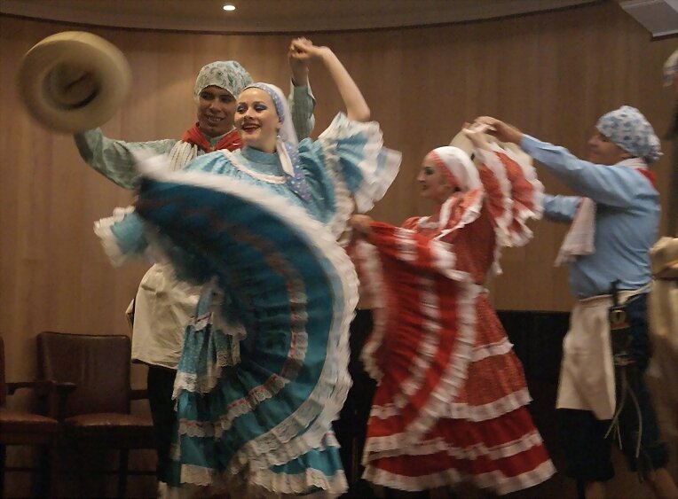 colores en el baile, baile de colores...