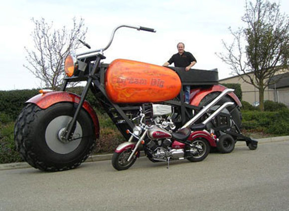 LES PRESENTO LA MOTO MAS GRANDE DEL ORBE