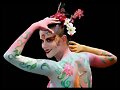En Alemania, cuerpos pintados...