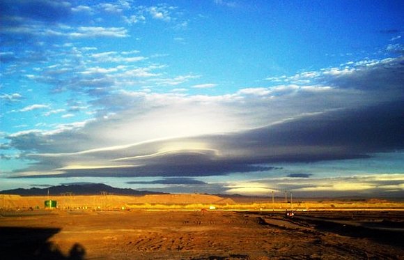 Nubes en el desierto de Atacama...