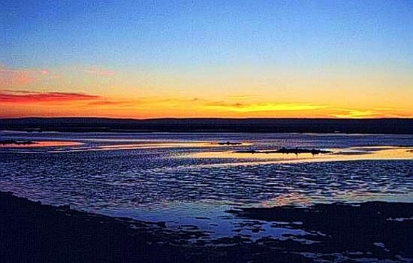 ATARDECER EN EL DESIERTO DE ATACAMA CHILE.