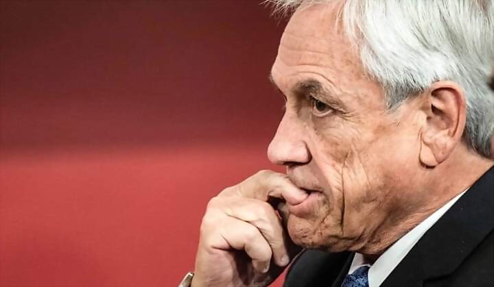 Piñera sigue bajando