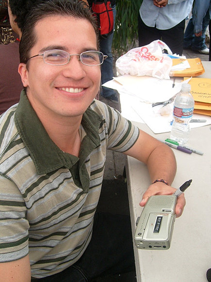 enzo fortuny(voz de inuyasha)