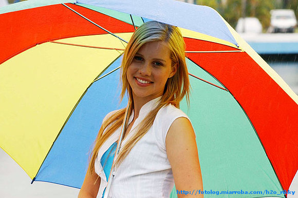 Claire Holt ( Emma)