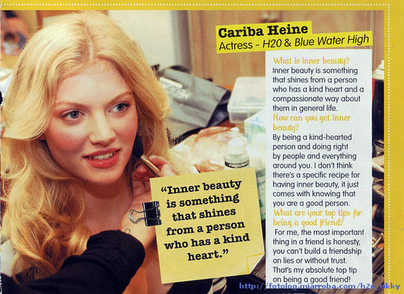 Cariba Heine ( Rikki )