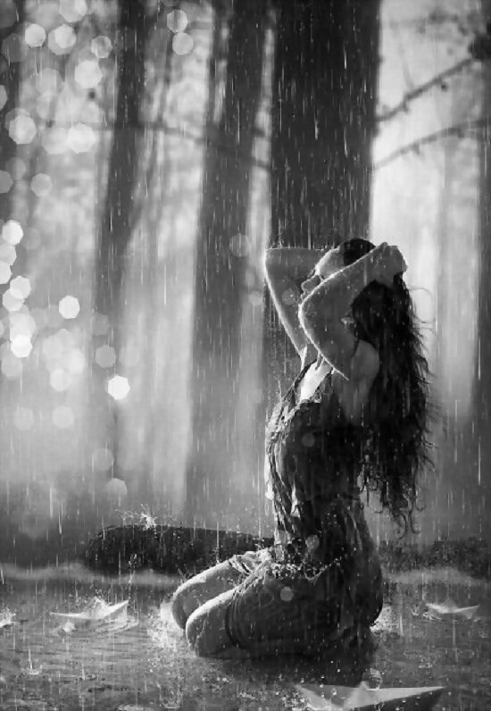 LLUEVE