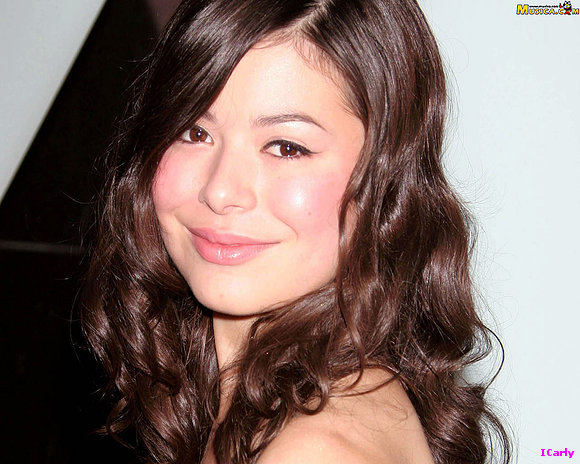 miranda cosgrove