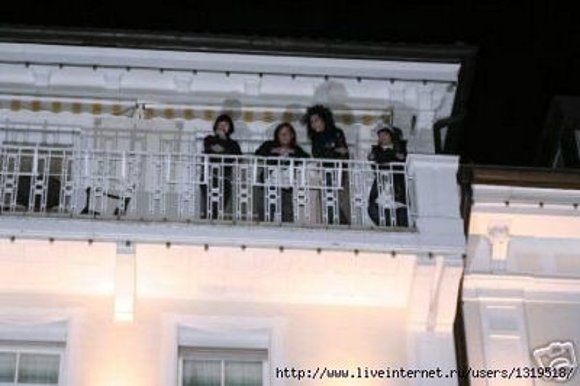 tokio hotel en el valcon