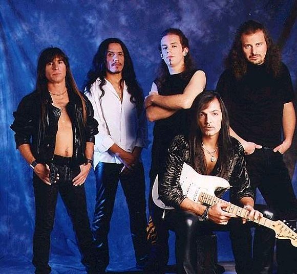 --Adrian, Guillermo, Fernando, Hugo y Walter--