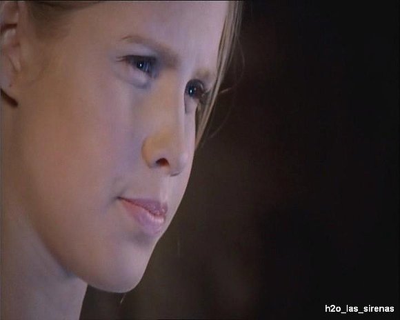 Emma en "Control"