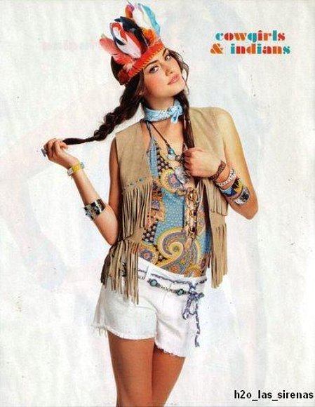 Semana de Phoebe modelando