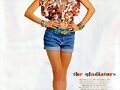 Semana de Phoebe modelando