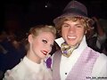 Cariba Heine fuera de &quot;H2O Just add water!&quot;