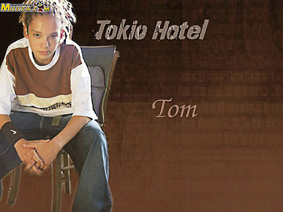 toM***