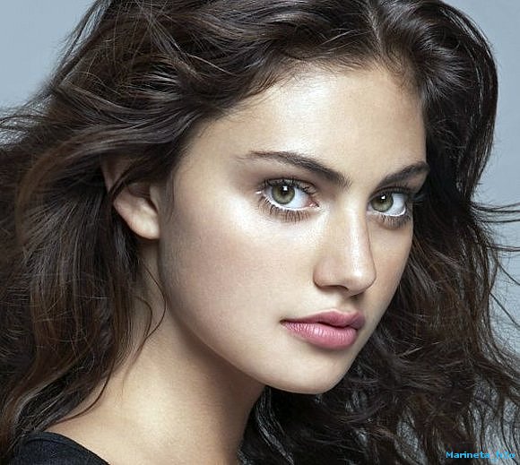 H2O - Phoebe Tonkin