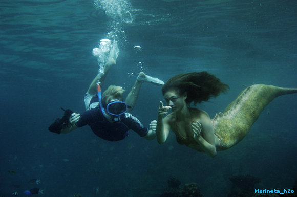 H2O - Cleo and Lewis swimming