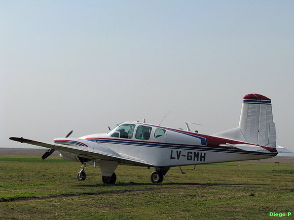 Avion del Aero Club 9 de Julio Prov. Buenos Aires