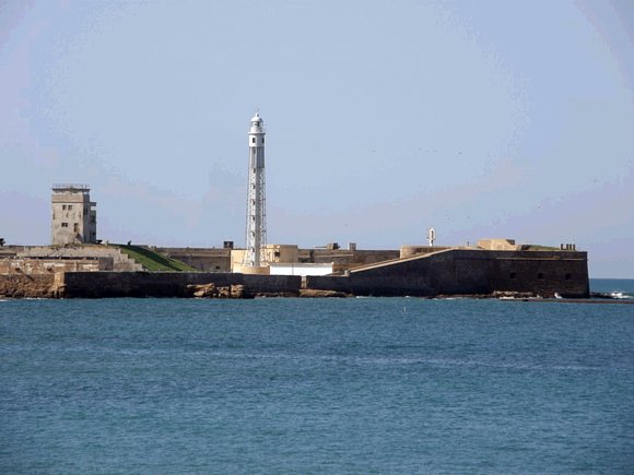 Castillo de San Sebastian en la caleta Cádiz