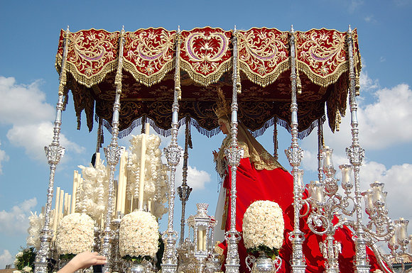 PASO DE LA VIRGEN DE LA MISERICORDIA
