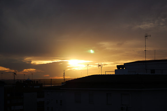 AMANECER EN HUELVA IV
