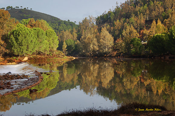 REFLEJOS EN EL RIO ODIEL