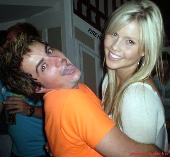 claire y un amigo