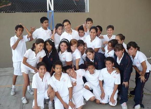 ¿Quiéren conocer a adrián, el chico que me gusta?