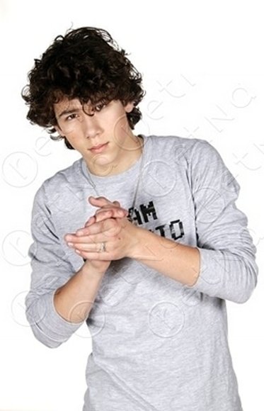 nIcK JoNaS eStA mAs...JeJe