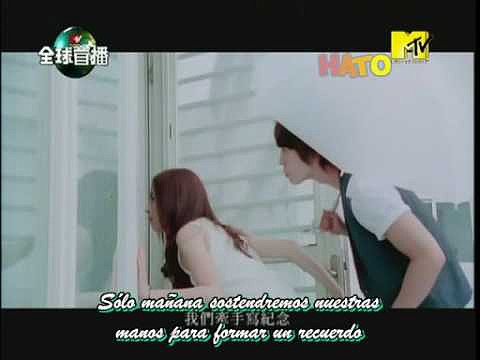 **Ariel Lin  y Super Juniors DongHae &amp; SiWon**