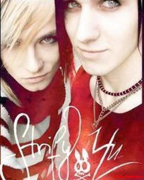 Strify & Yu von CB