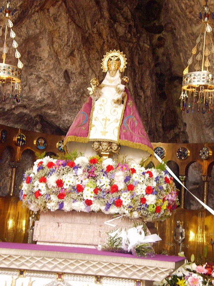 HIMNO A LA VIRGEN DE COVADONGA