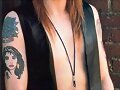 AXL