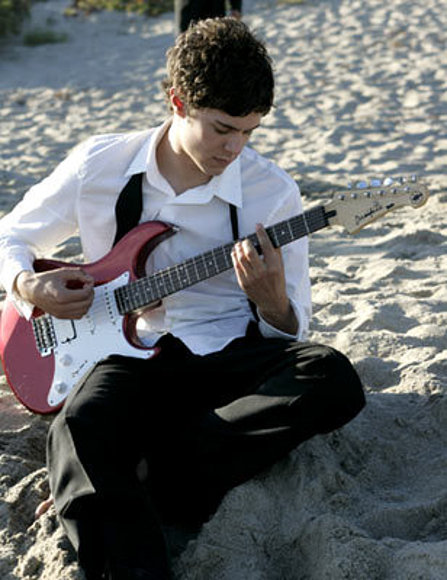 adam brody!