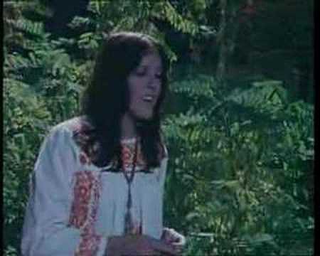 UN RAMITO DE VIOLETAS / CECILIA