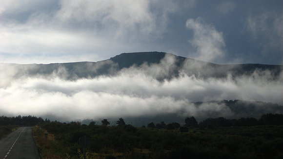 MAÑANA DE NIEBLAS