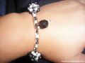 Pulsera blanca y negra