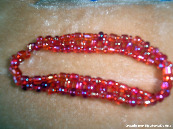Pulsera elástica roja