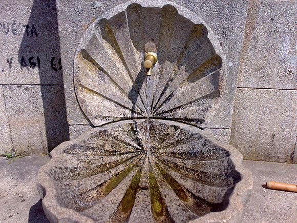 fuente del camino de santiago,Galicia