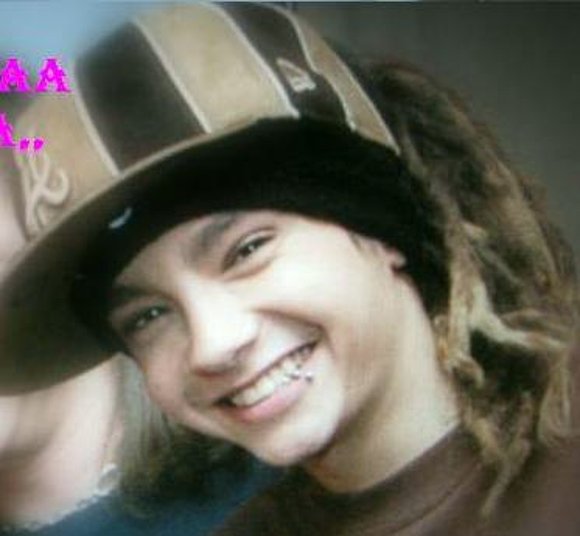 TOM UYYY Q SEXI