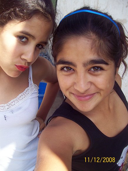 mi hermana ii shoo!  :)