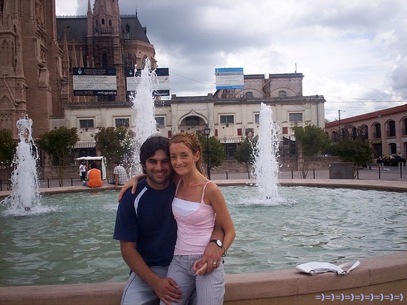 con mi novio...