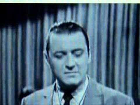 TENGO GANAS DE ESCUCHAR UN TANGO.......