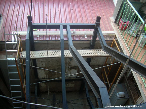 www.metalicasvelilla.com estructura para escalera
