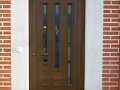 puerta aluminio color embero