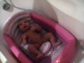 MI NI&Ntilde;A Y SU PRIMER BA&Ntilde;O