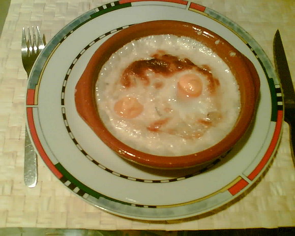 Huevos con boletus